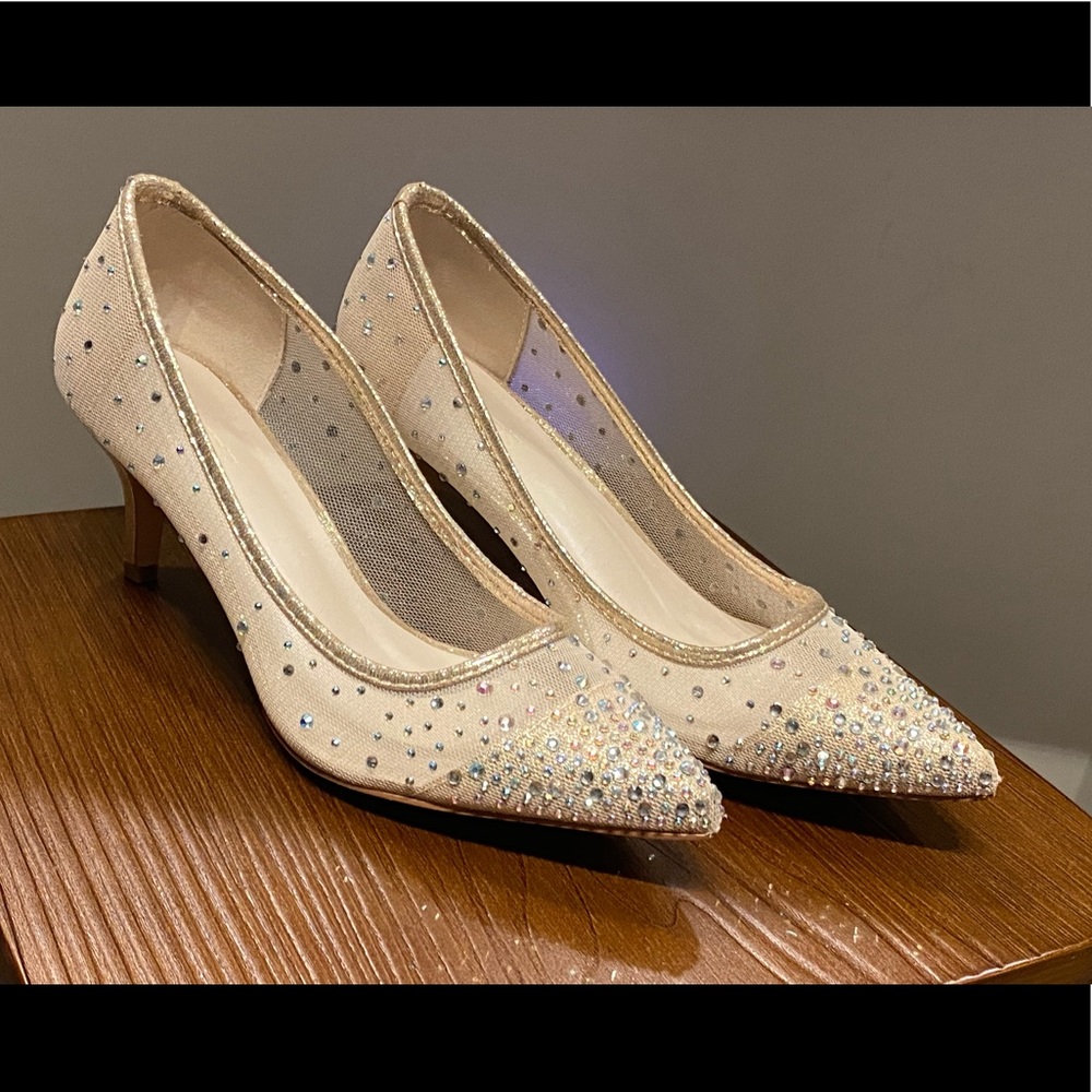 David’s Bridal Hurley Gold Heels Sz 8 NEW